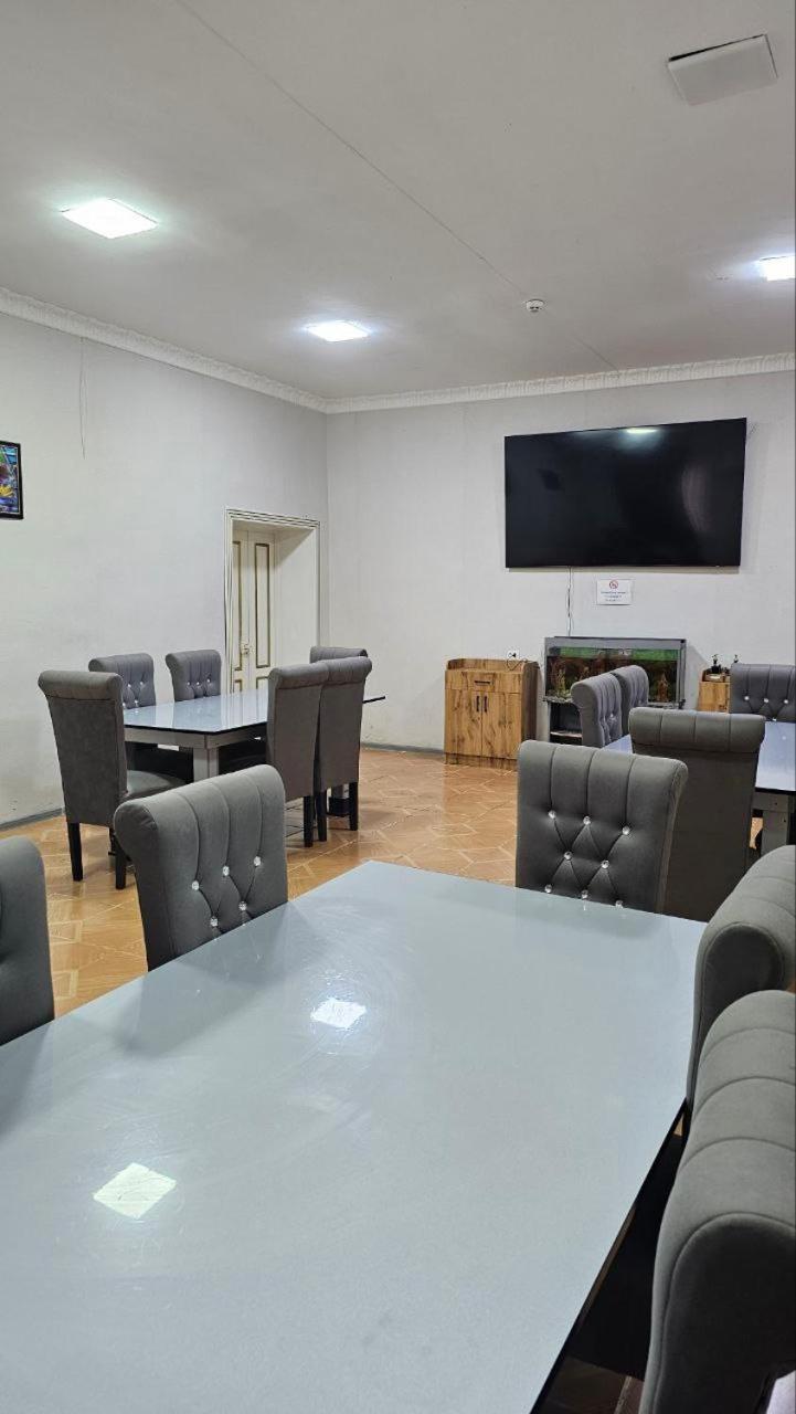 Hostel Danexan Apa Нукус Екстериор снимка